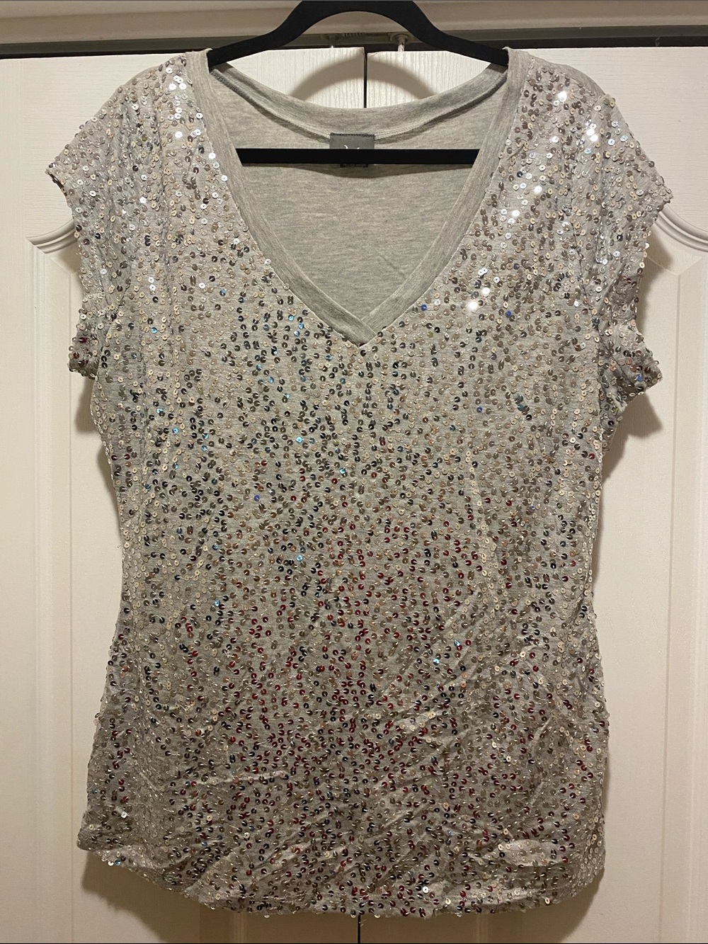 Dots Silver Sequin V-Neck Short Sleeve Tee